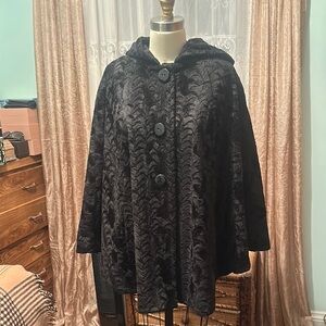 NWT 🌺🌺Black Hooded Button-Front Women's Coat Poncho size Large , XL , M ok too